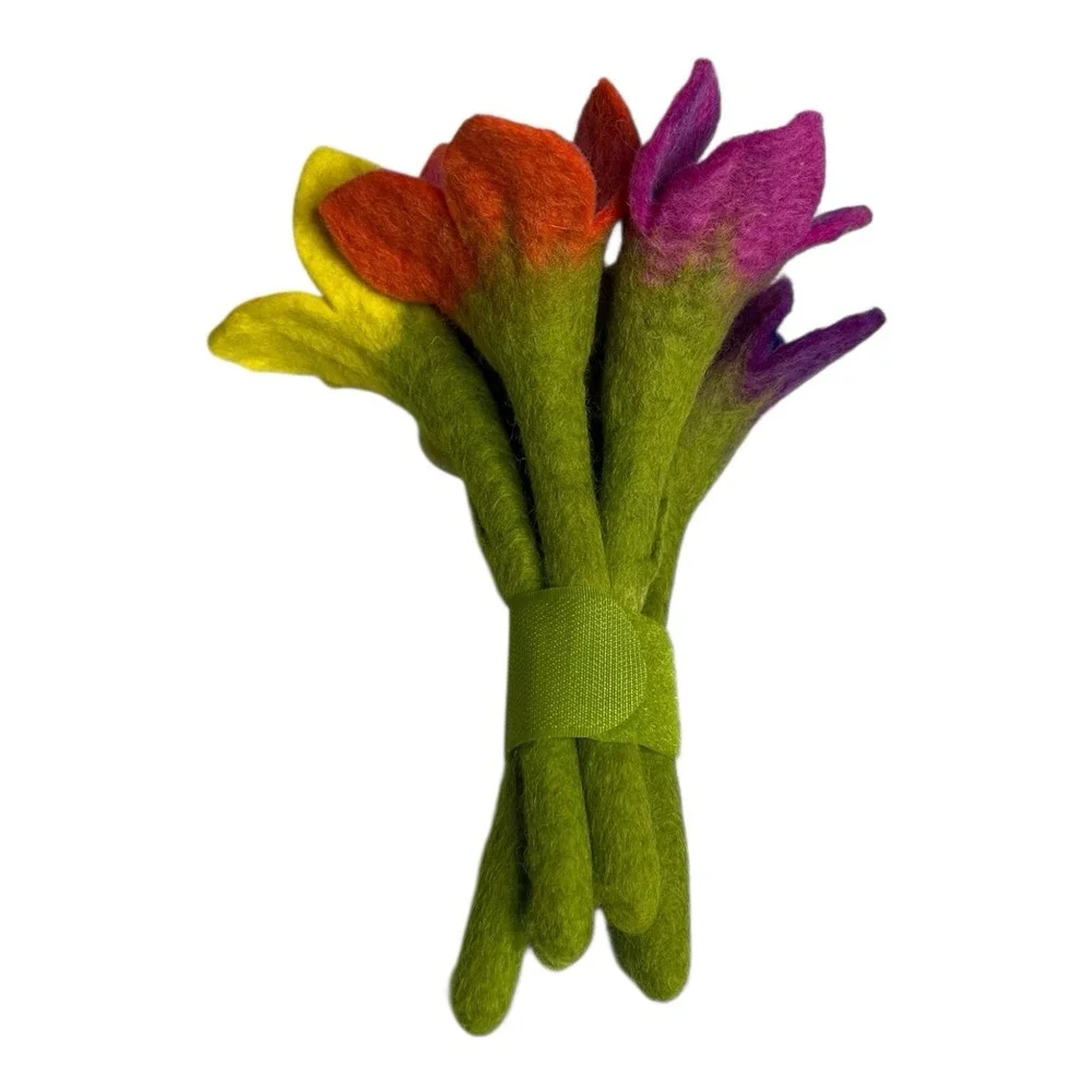 Lovevery Felt Flowers In A Row Wood Stand The Helper Play Kit Montessori Toy